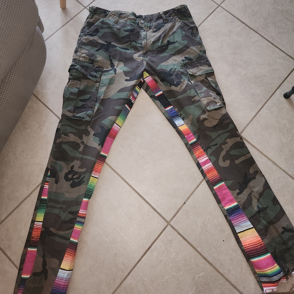 Mens MNML camo cargo pants
